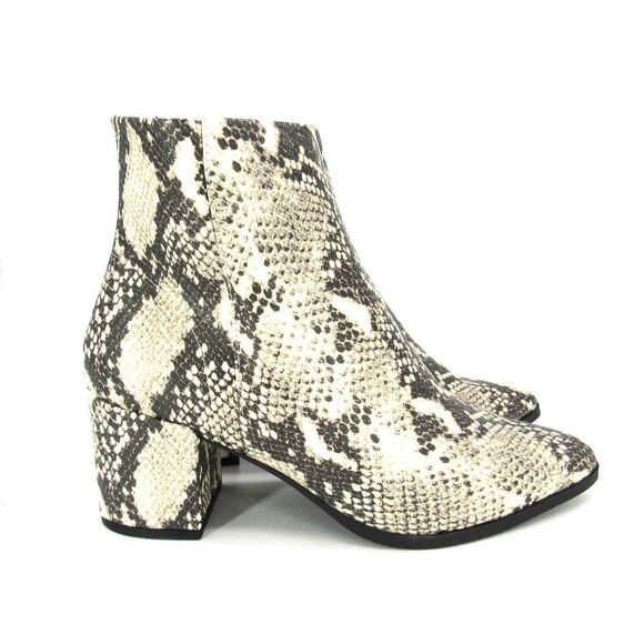 Madden Girl Women's White Snake Print Dafni Booties SZ 8.5 - Picture 1 of 9